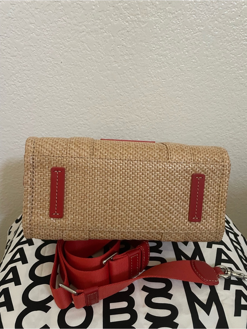 Marc Jacobs Straw Tote with Red Handles and Floral Embroidery - Picture 3 of 9
